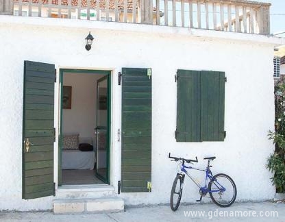 Apartman Babić, privatni smeštaj u mestu Molat, Hrvatska